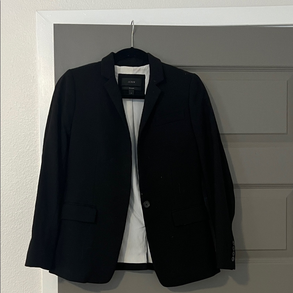 99% Wool Crew Regent Stunning Black Blazer, Size 0